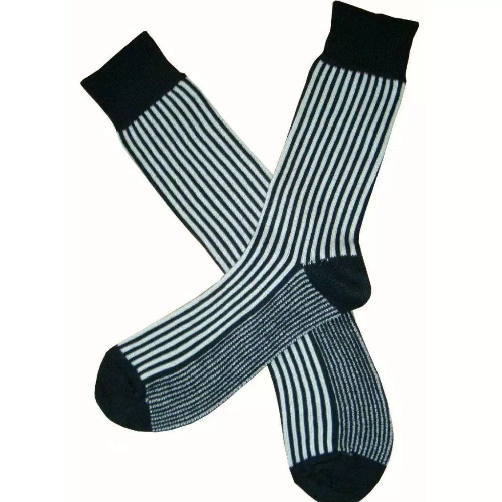 Bassin and Brown Men's Socks^Black Vertical Stripe Midcalf Socks